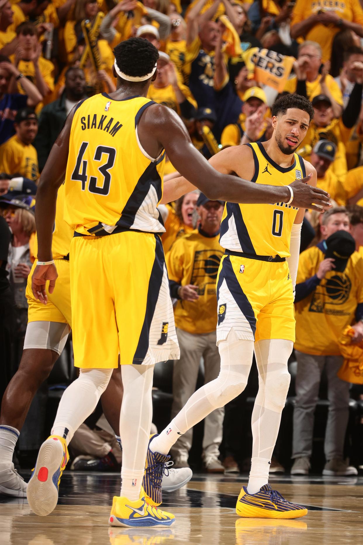 kaiyun-里程碑夜！印第安纳步行者完成体检，欧篮联国际比赛日刷纪录，更衣室稳定，身体对抗强度拉满-kaiyun