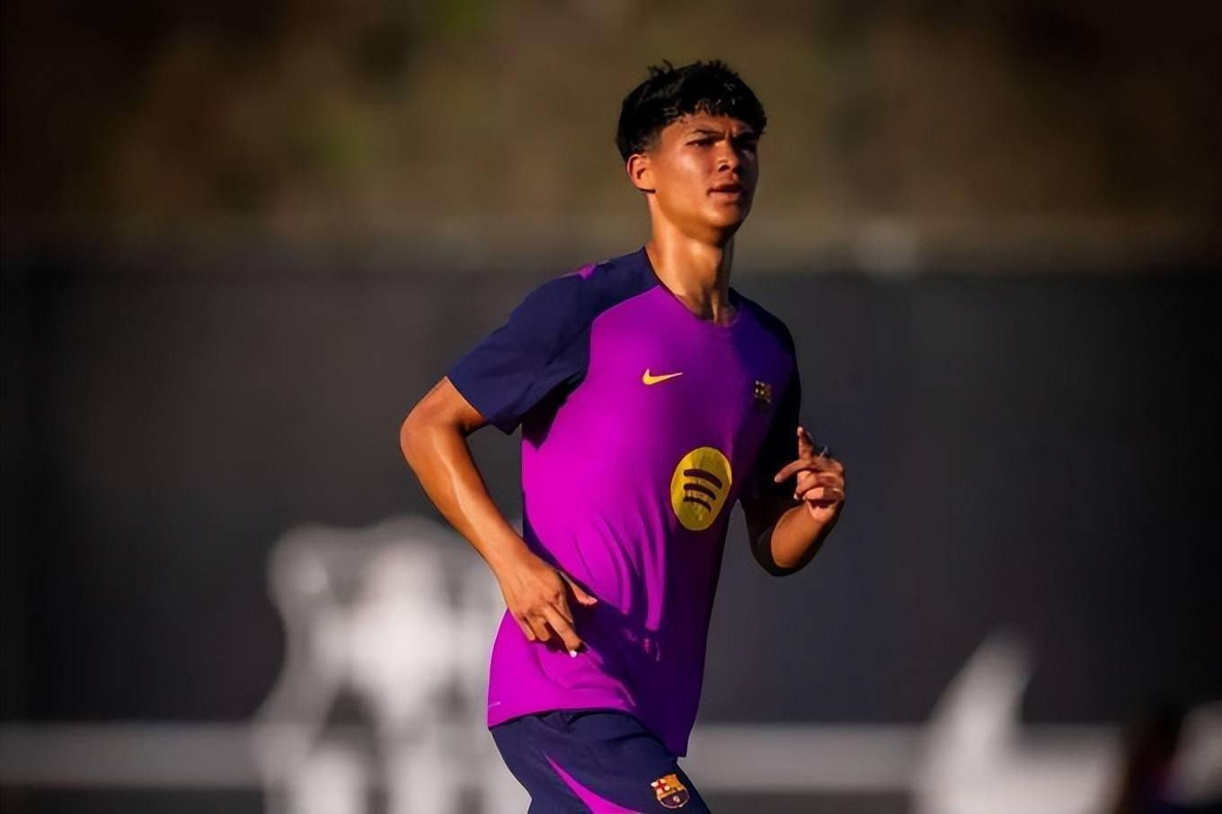 开云官方网站在线登陆-西甲关键时刻走向成谜，成都蓉城伤情更新，球迷炸锅，临场指挥获称赞-开云官方网站在线登陆